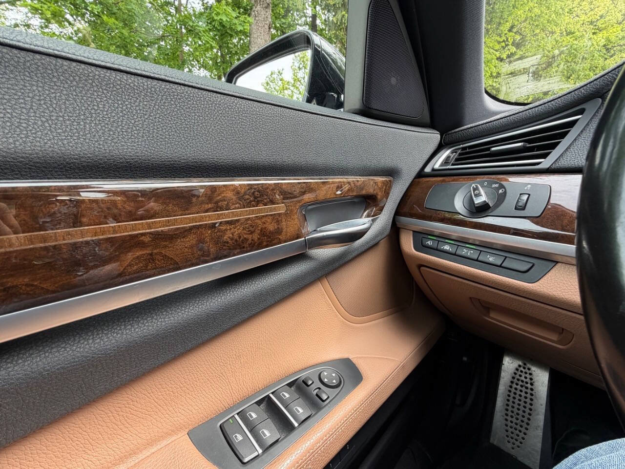 Used 2013 BMW 740Li xDrive AWD/4WD image 23