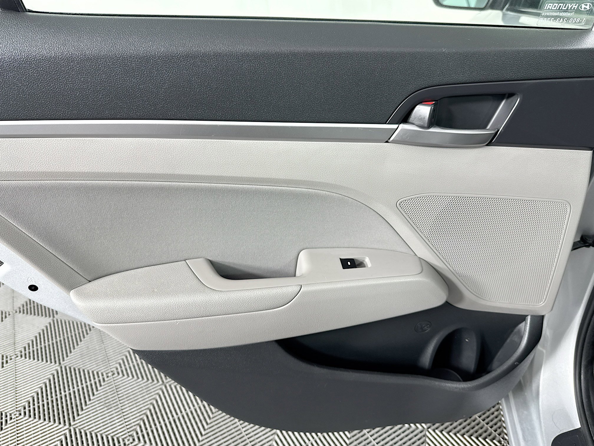 Used 2019 Hyundai Elantra SEL image 24