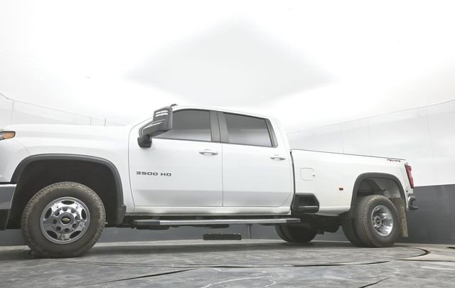 Used 2023 Chevrolet Silverado 3500 LT image 40
