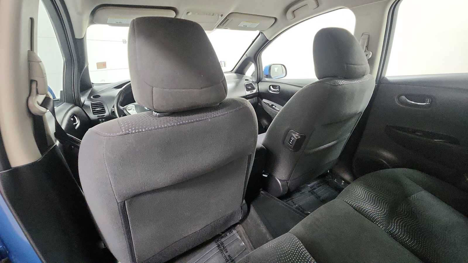 Used 2013 Nissan Leaf SV w/ LED & Quick Charge Pkg FWD image 24