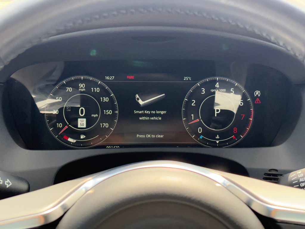 Used 2019 Jaguar F-PACE Portfolio AWD/4WD image 14