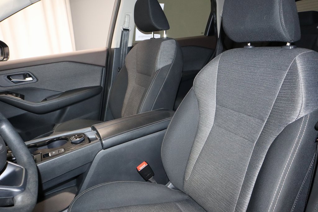 Certified 2023 Nissan Rogue SV image 28