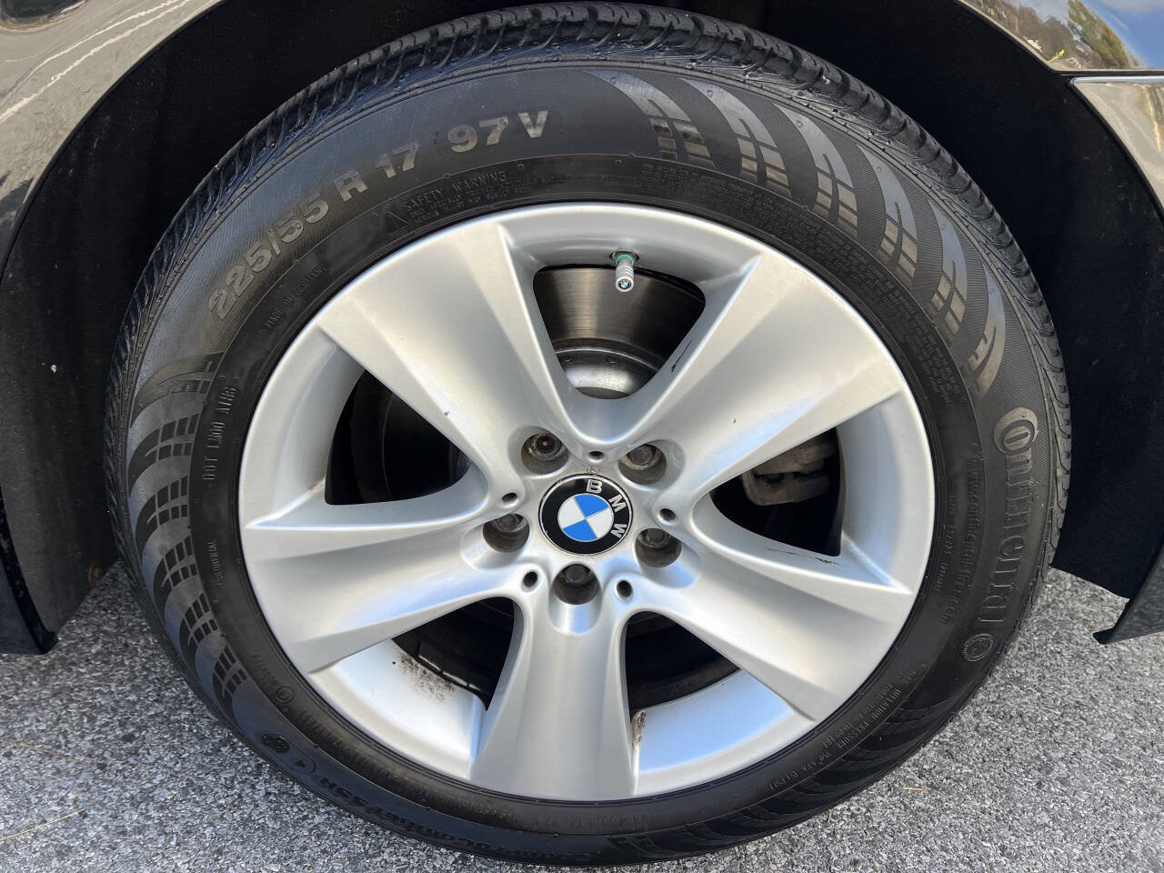 Used 2013 BMW 528i xDrive 528i xDrive AWD 4dr Sedan image 23