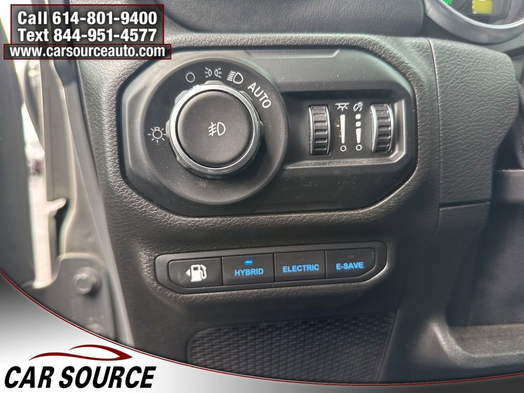 Used 2021 Jeep Wrangler Unlimited Sahara w/ Cold Weather Group image 21