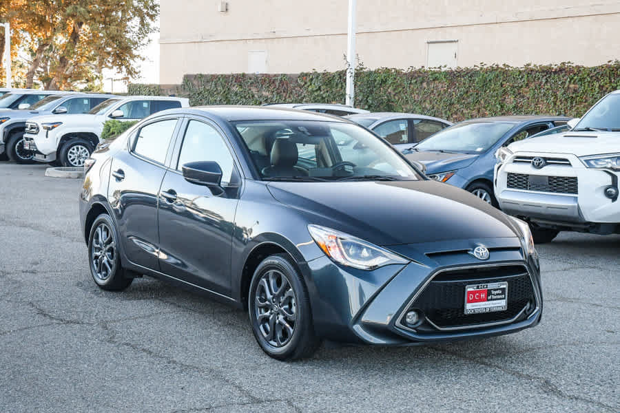 Certified 2020 Toyota Yaris XLE FWD image 3