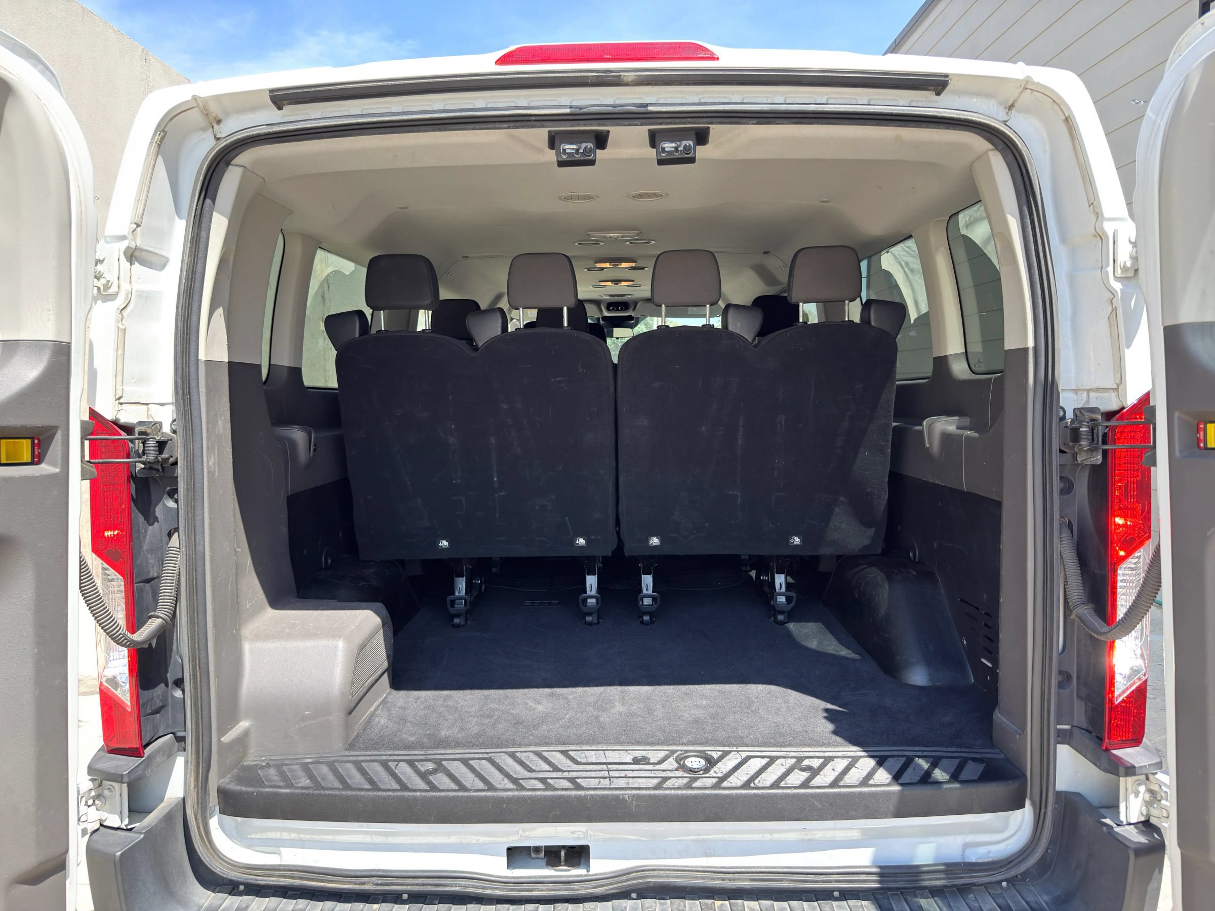 Used 2020 Ford Transit 350 XLT RWD image 6