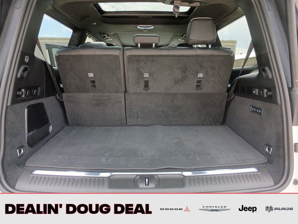 New 2025 Jeep Grand Wagoneer Series II Obsidian w/ Quick Order Packagew 28T image 24