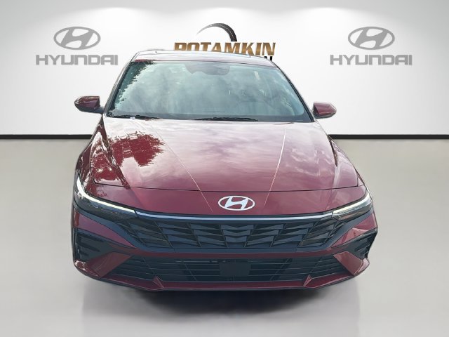 Certified 2025 Hyundai Elantra SEL FWD image 3
