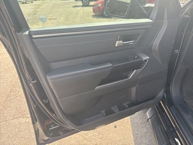 Used 2024 Toyota Tundra Platinum AWD/4WD image 41
