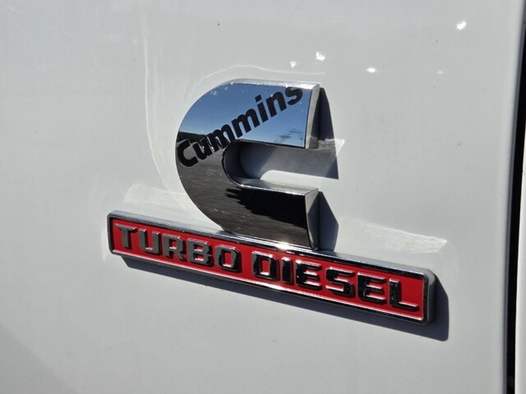 Used 2022 RAM 2500 Tradesman w/ Chrome Appearance Group AWD/4WD image 7