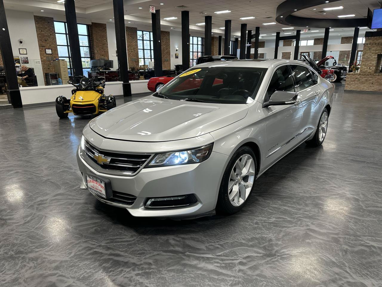 Used 2014 Chevrolet Impala LTZ FWD image 2