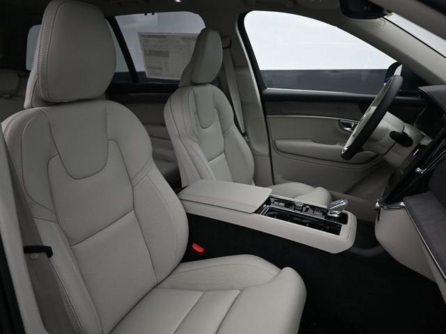 New 2026 Volvo XC90 B6 Ultra w/ Protection Package image 35