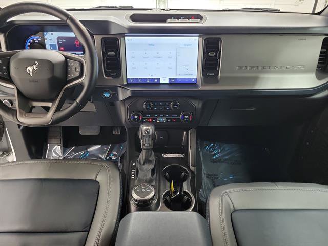 Used 2023 Ford Bronco Outer Banks image 11