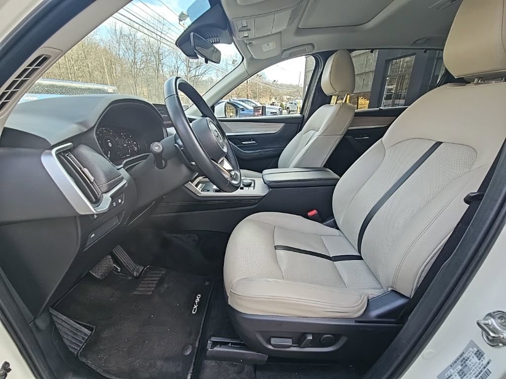 Certified 2024 MAZDA CX-90 Plug-In Hybrid w/ Preferred image 13
