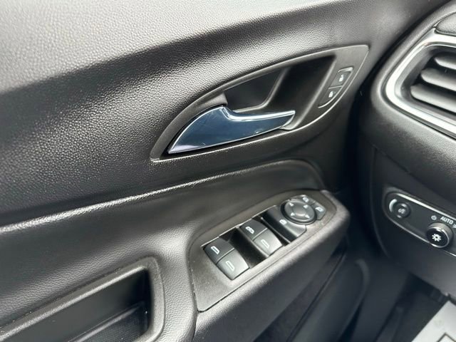 Used 2024 Chevrolet Equinox LT AWD/4WD image 34