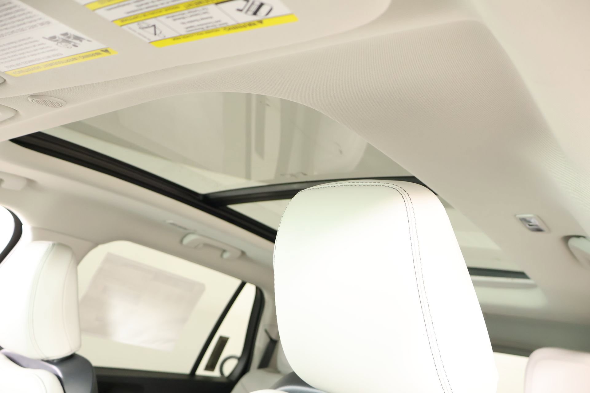 New 2026 Lincoln Aviator AWD image 16