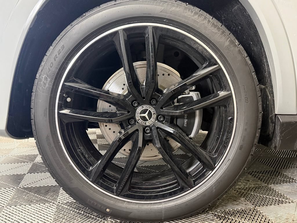 Used 2026 Mercedes-Benz GLS 580 4MATIC image 9
