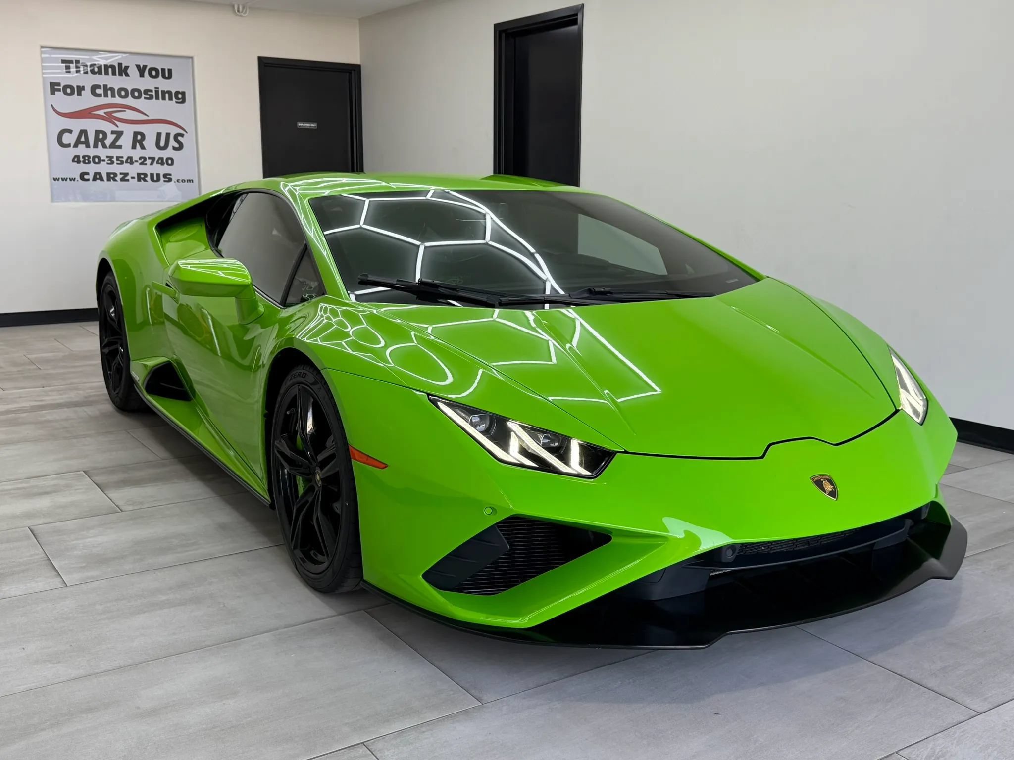Used 2022 Lamborghini Huracan EVO RWD image 18