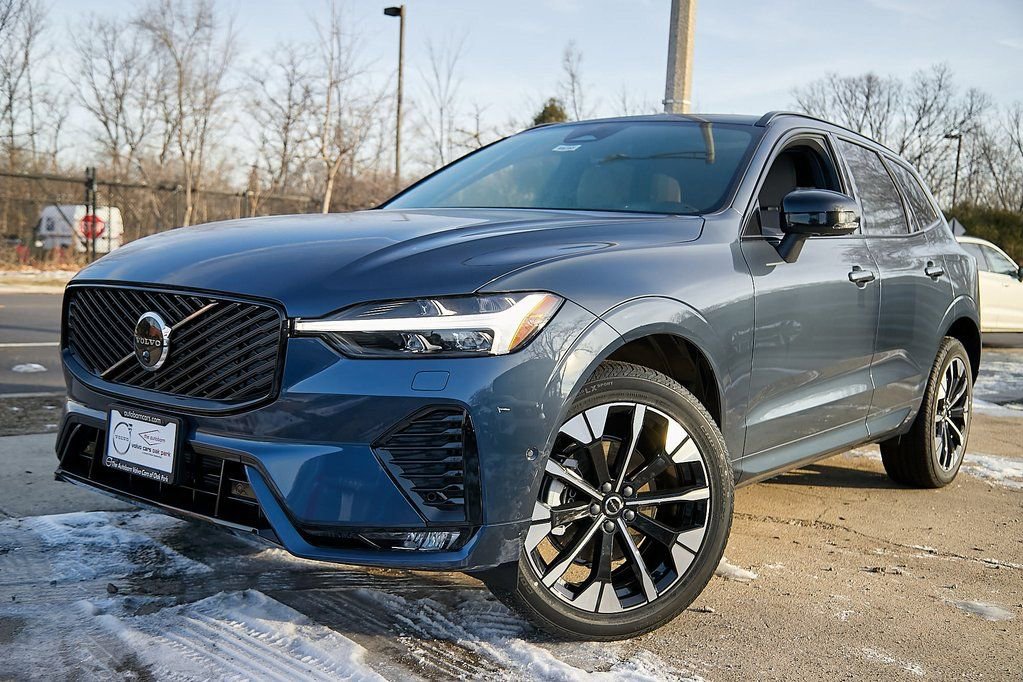 New 2026 Volvo XC60 B5 Plus w/ Protection Package Premier AWD/4WD image 2