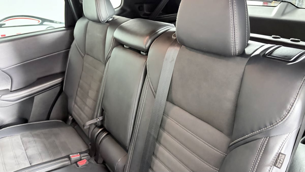 Used 2023 Mitsubishi Outlander ES AWD/4WD image 26