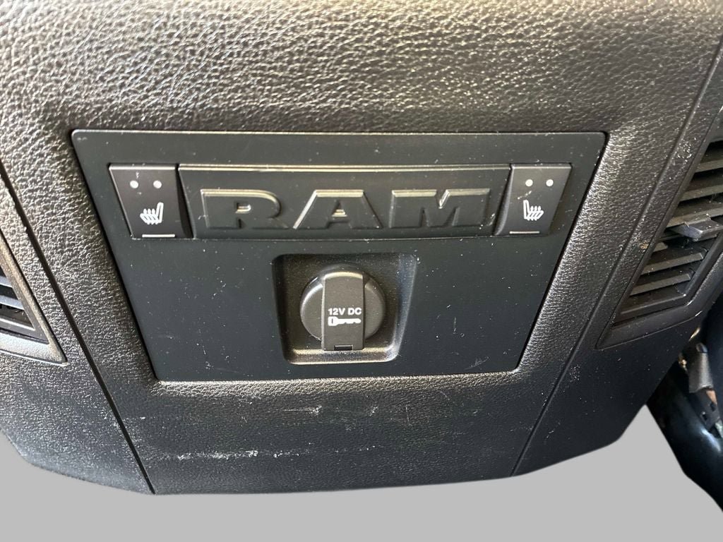 Used 2016 RAM 2500 Laramie w/ Snow Chief Group AWD/4WD image 18
