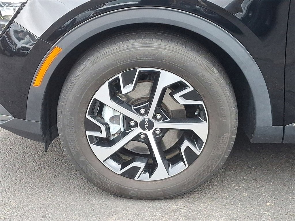 Used 2023 Kia Sportage EX image 8