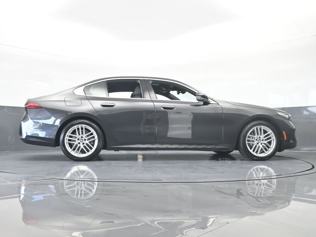 Used 2024 BMW 530i xDrive image 78