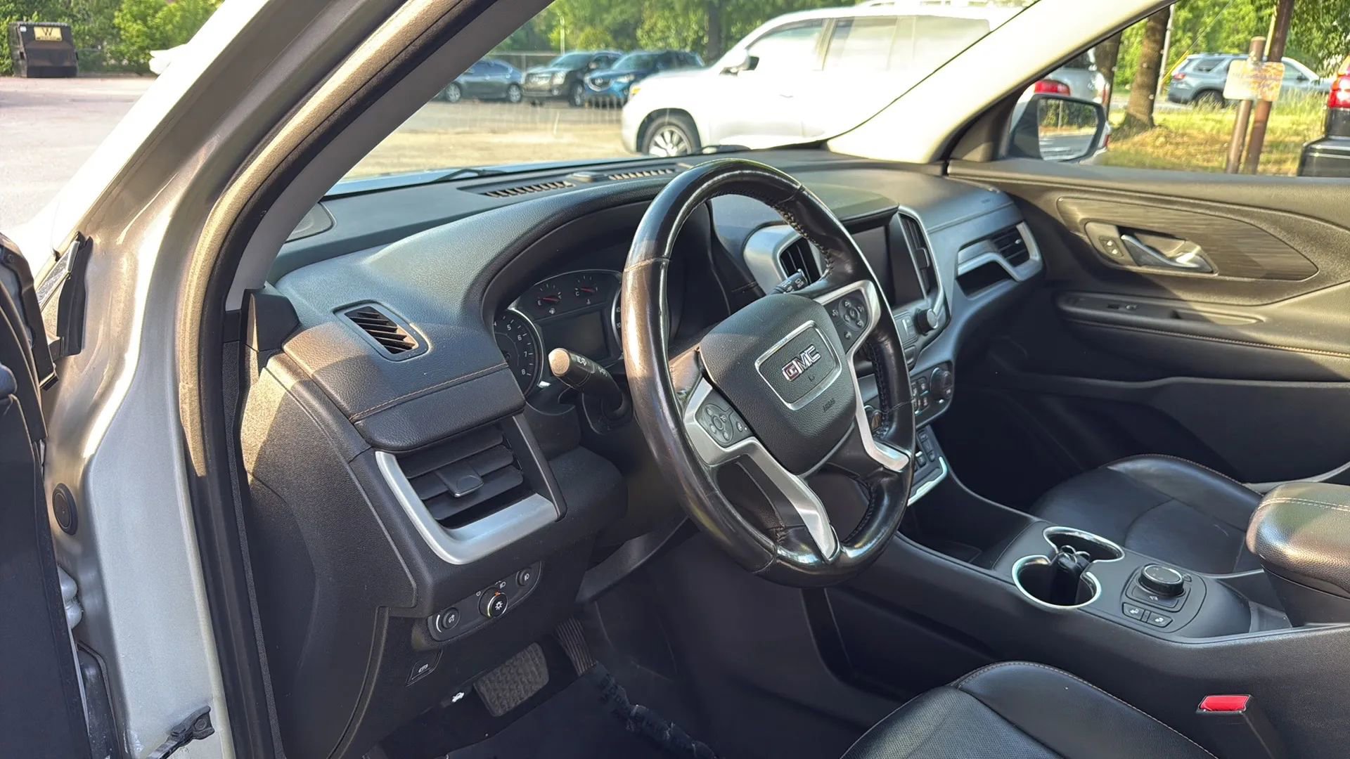 Used 2019 GMC Terrain SLT w/ Preferred Package AWD/4WD image 12
