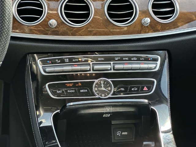 Used 2018 Mercedes-Benz E 300 4MATIC image 20
