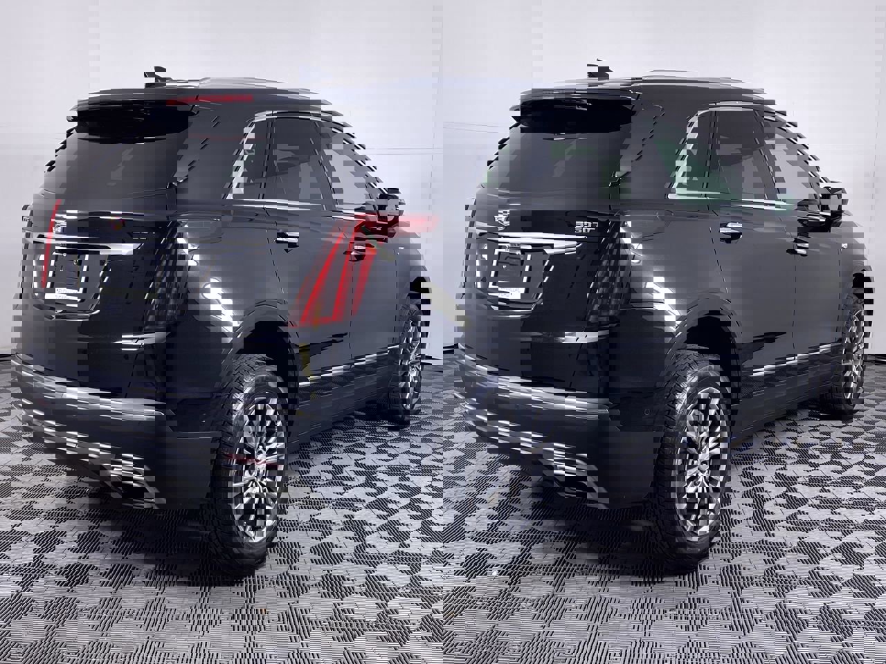 Certified 2023 Cadillac XT5 Premium Luxury w/ Technology Package FWD image 38