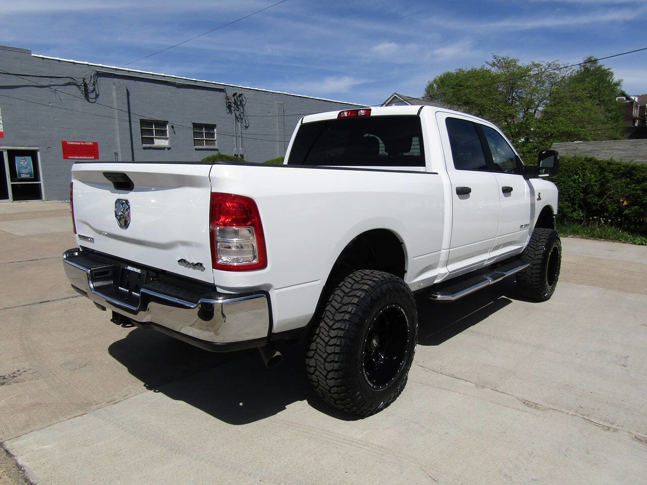 Used 2024 RAM 2500 Big Horn AWD/4WD image 8