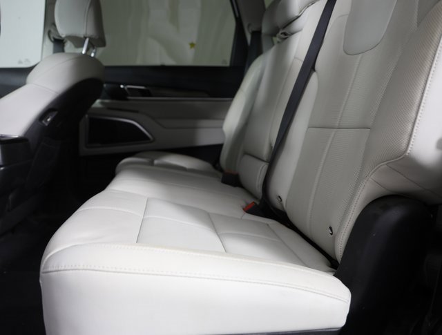 Used 2022 Kia Telluride EX w/ Towing Package image 2
