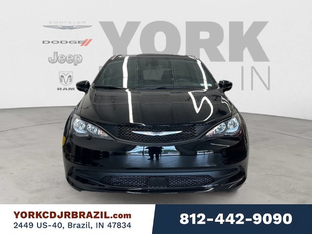 New 2027 Chrysler Pacifica LX FWD image 8