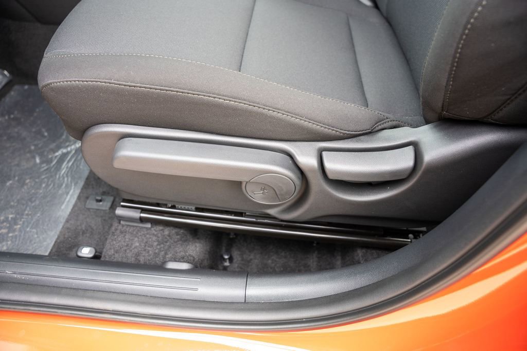 New 2026 Hyundai Kona SE image 17