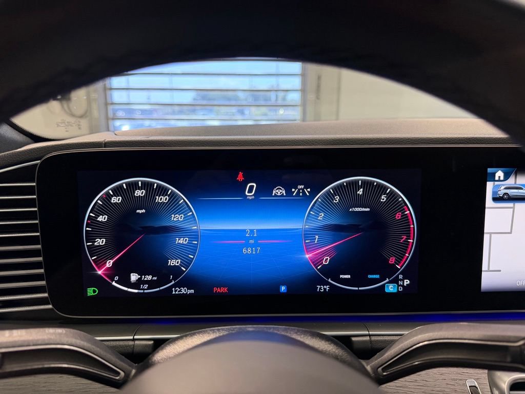 Used 2025 Mercedes-Benz GLS 450 4MATIC w/ AMG Line Exterior image 16