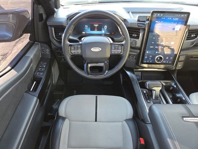 Used 2023 Ford F150 Lightning Platinum image 37