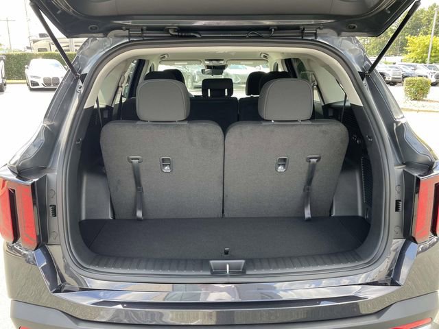 Certified 2026 Kia Sorento LX FWD image 19