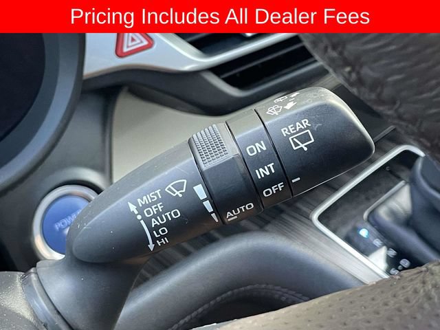 Used 2023 Toyota Sienna Platinum AWD/4WD image 32