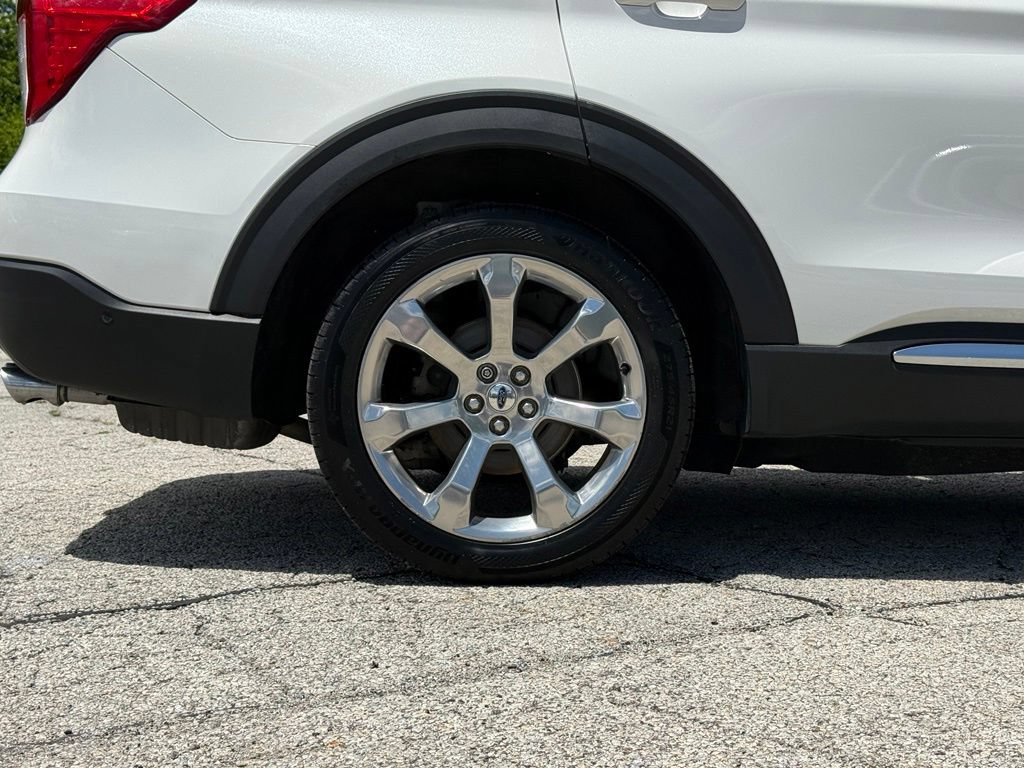 Used 2020 Ford Explorer Platinum AWD/4WD image 11