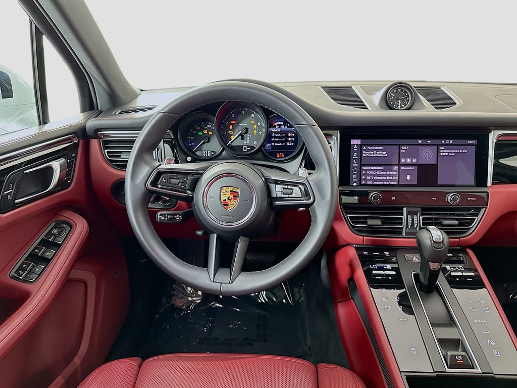 Certified 2026 Porsche Macan AWD/4WD image 25