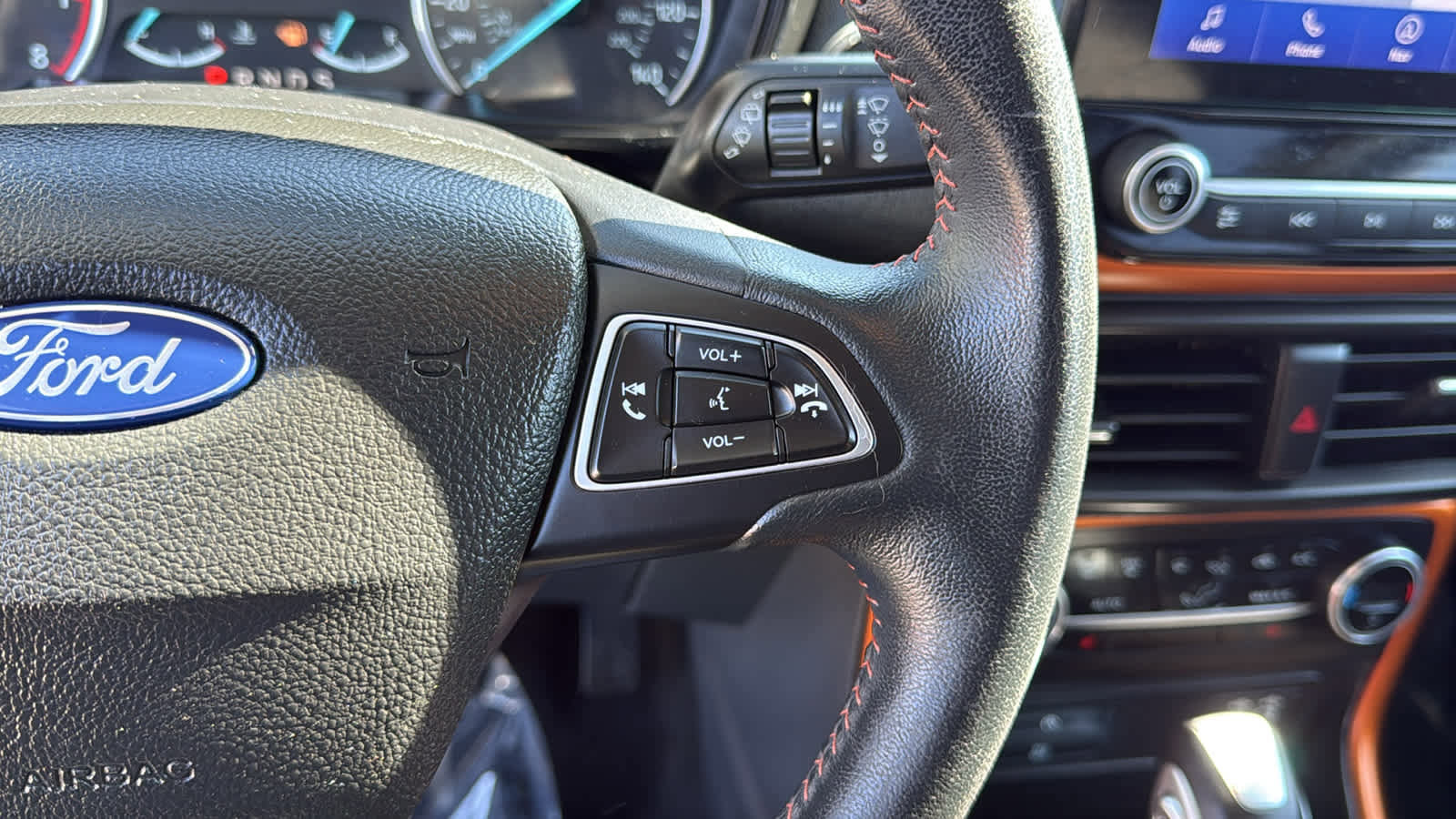 Used 2021 Ford EcoSport SE w/ SE Convenience Package image 16