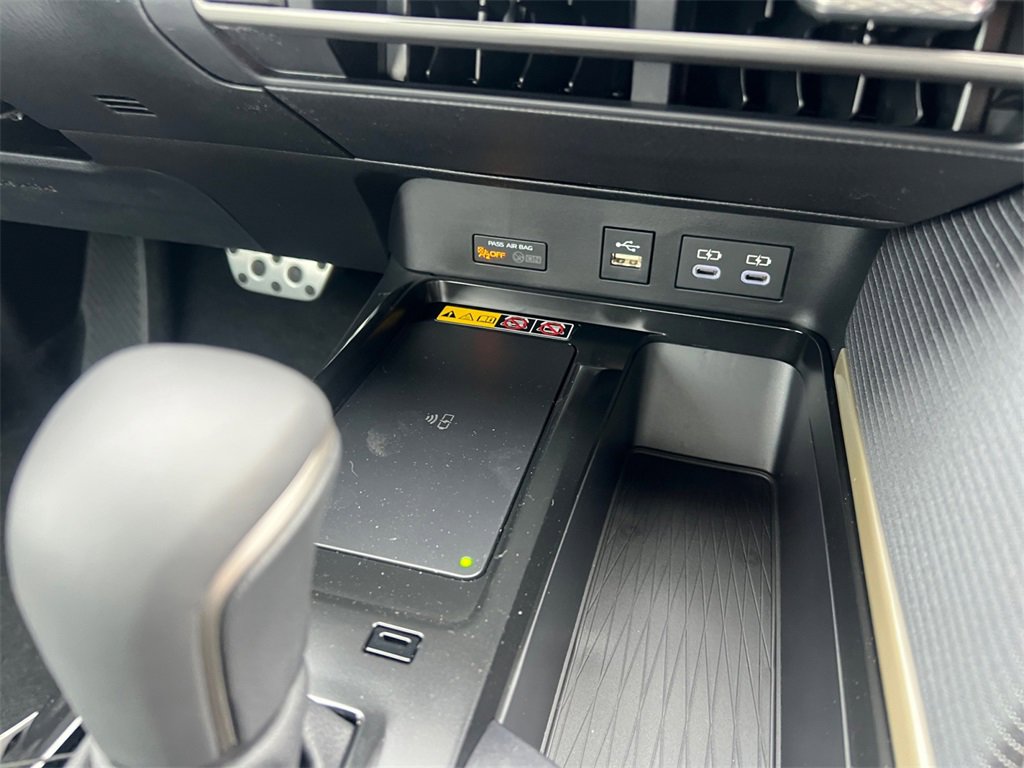 New 2026 Toyota Camry SE image 19