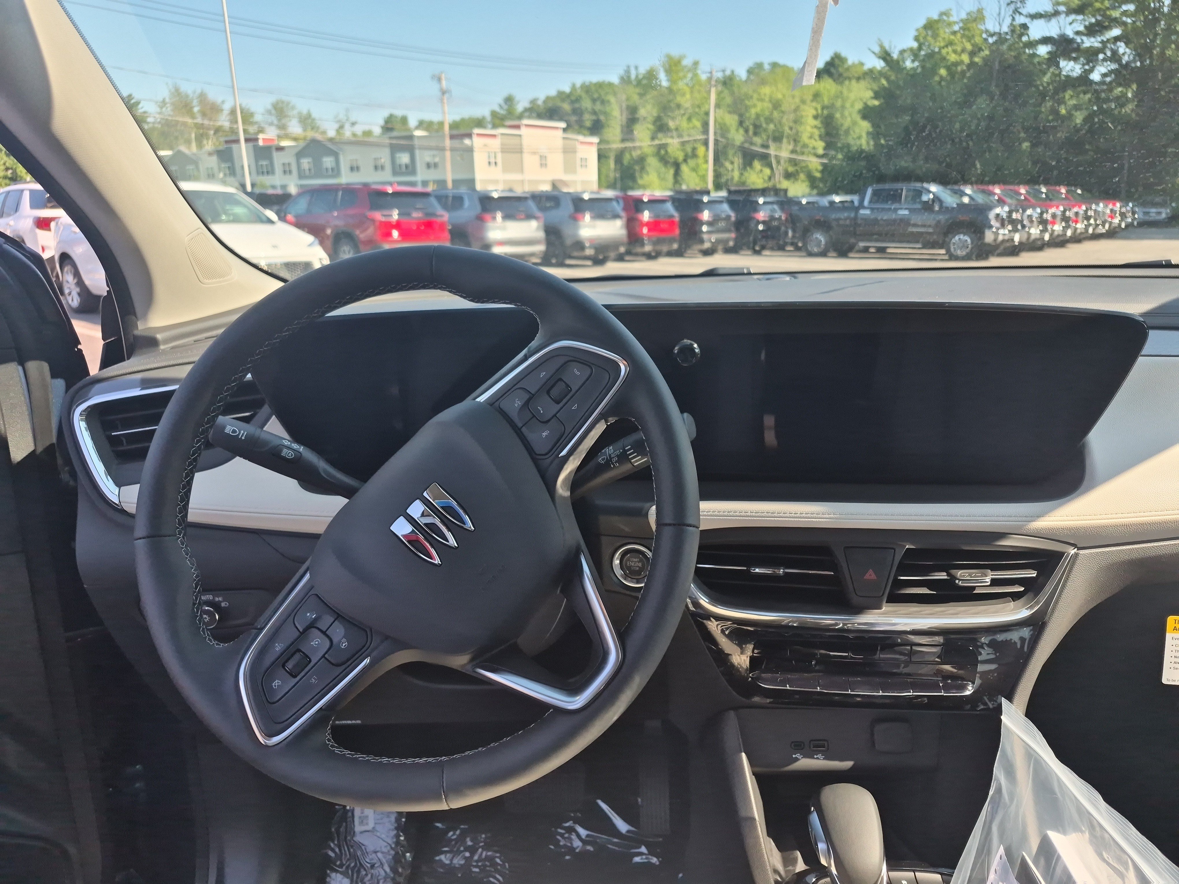 Used 2026 Buick Encore GX Avenir w/ Avenir Technology Package AWD/4WD image 11