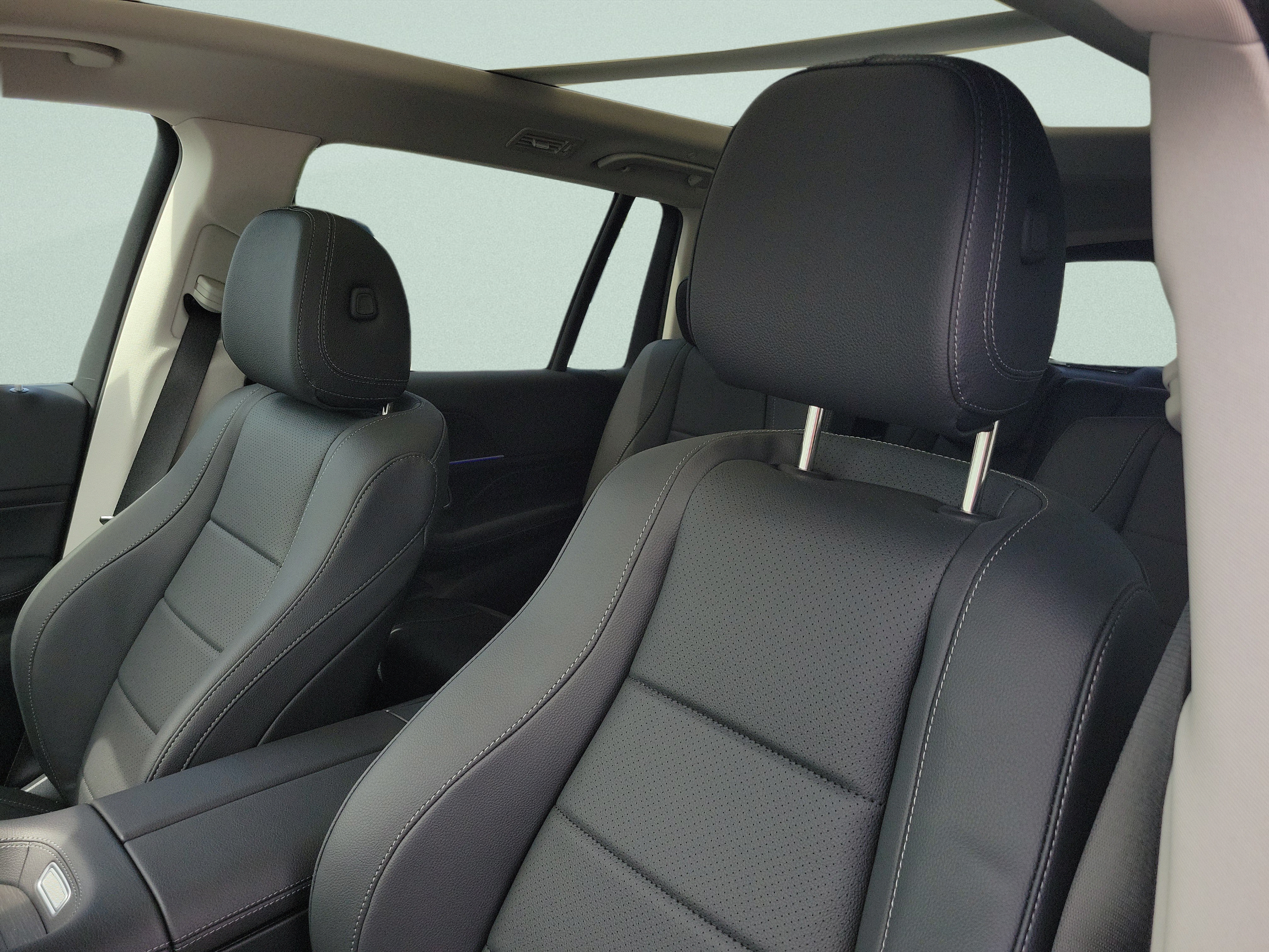 New 2026 Mercedes-Benz GLS 450 4MATIC image 19