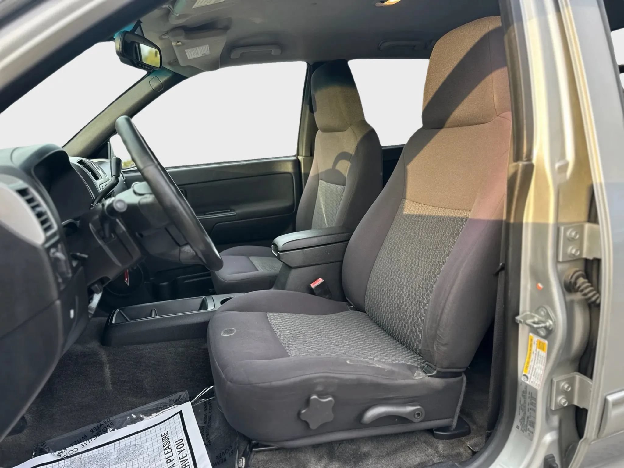 Used 2012 Chevrolet Colorado LT AWD/4WD image 16
