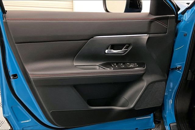 New 2025 Nissan Kicks SR w/ Illumination Package image 30