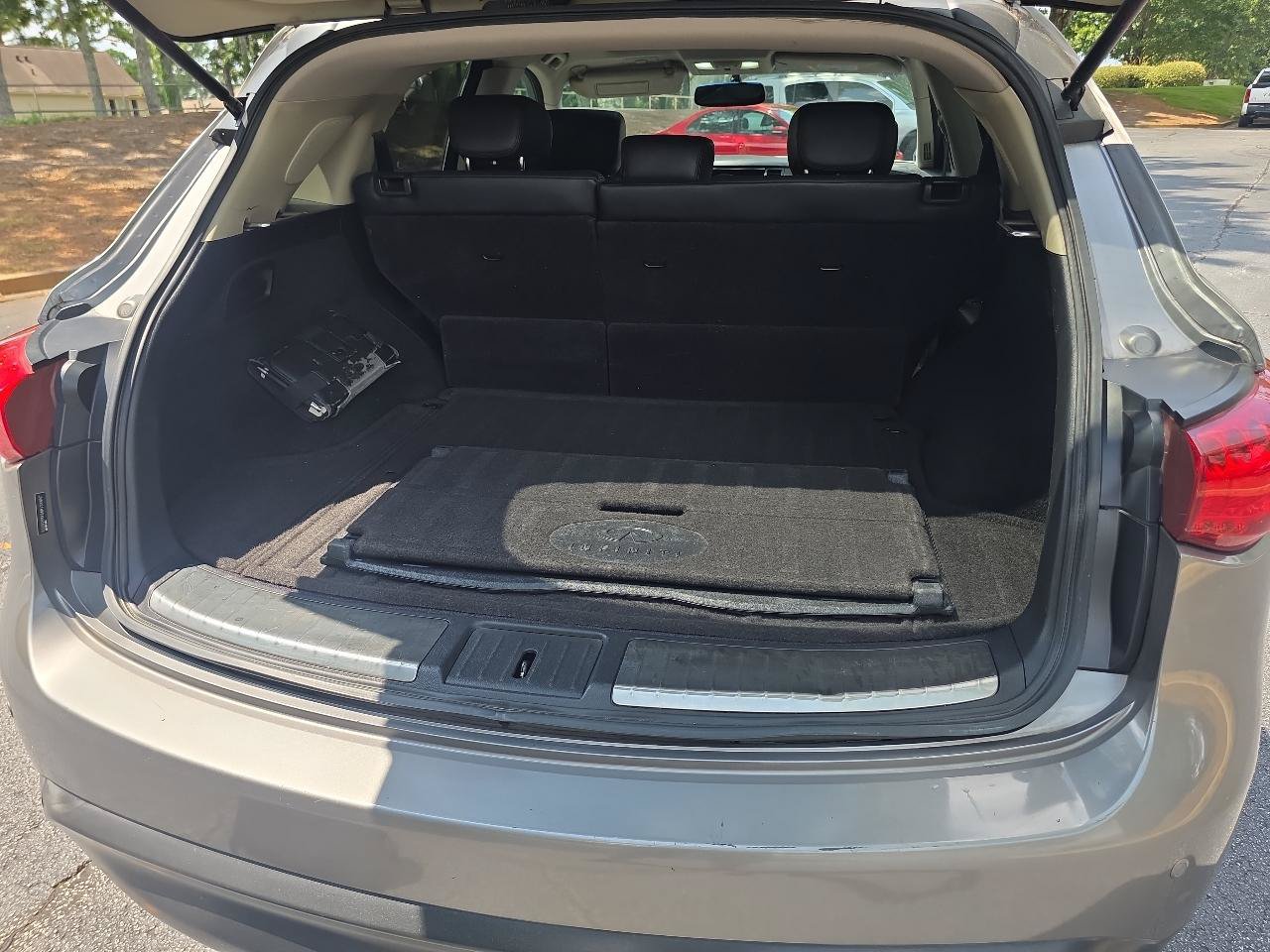 Used 2010 INFINITI FX35 AWD w/ Navigation Pkg image 17
