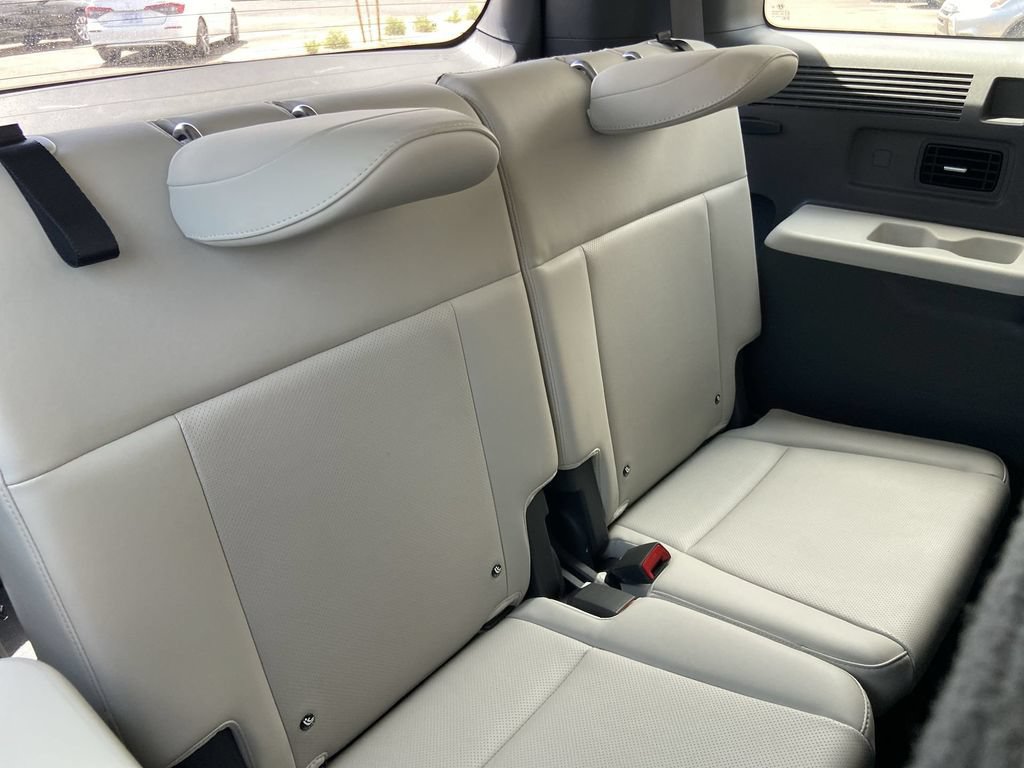 Used 2025 Hyundai Santa Fe SEL FWD image 22