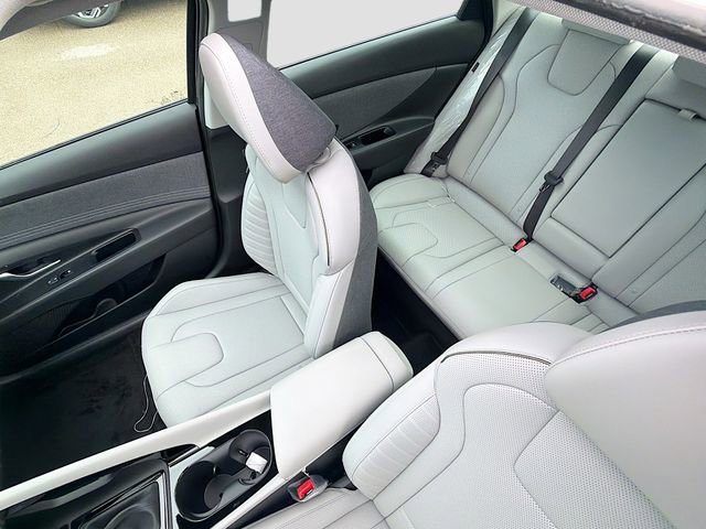 New 2026 Hyundai Elantra Limited FWD image 23