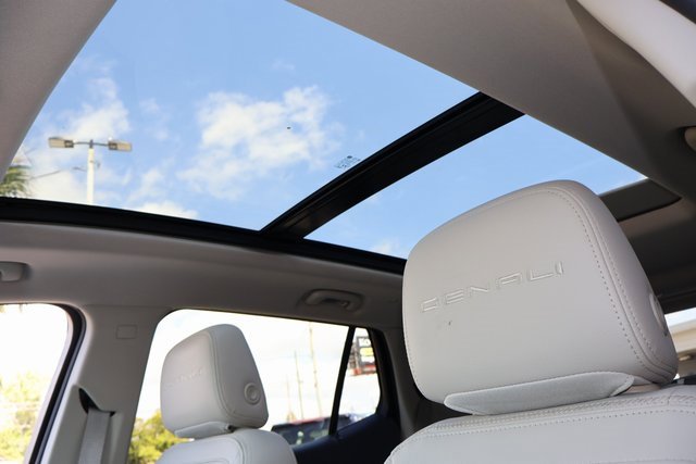 Certified 2022 GMC Terrain Denali w/ Denali Premium Package image 28